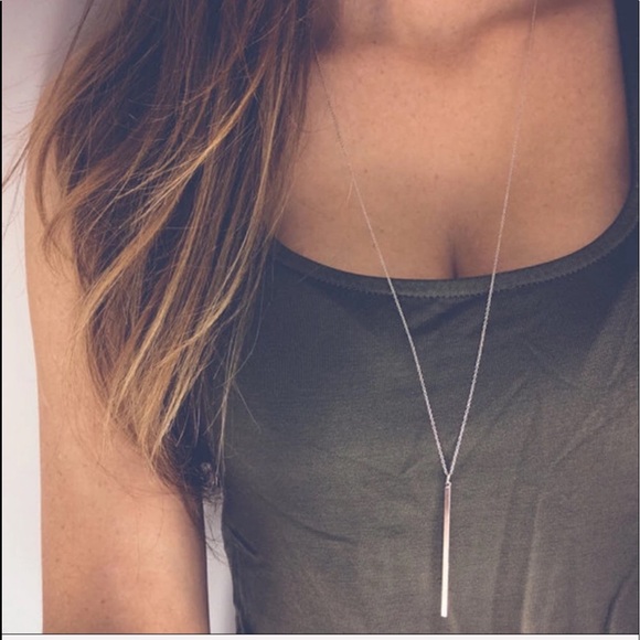 Jewelry - Silver Dangling Bar Necklace (152)